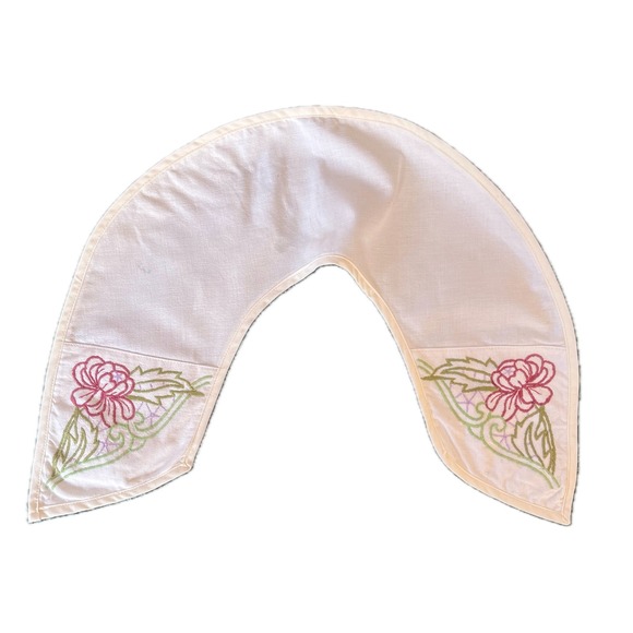 Handmade Accessories - Vintage Hand Embroidered Detachable Collar Cream Pink Floral Cottagecore Rosette